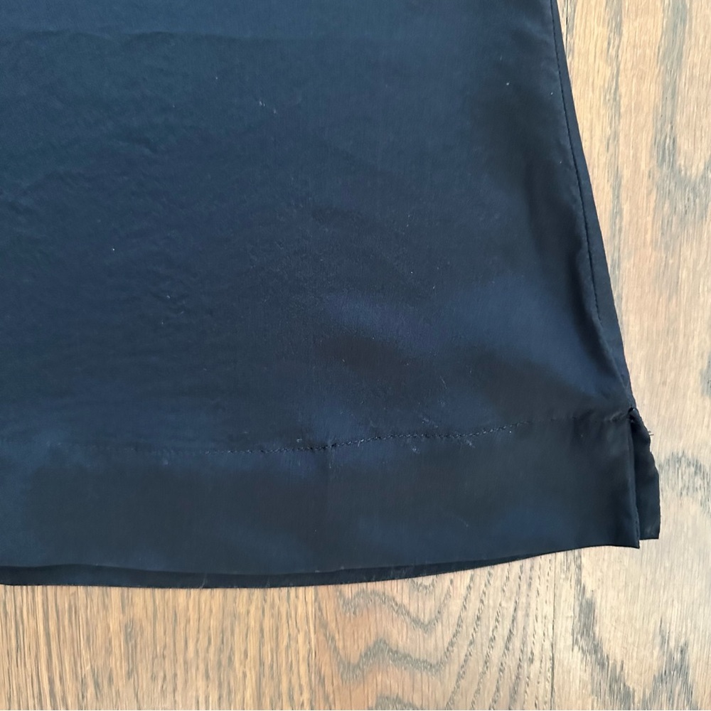 Vintage Jaeger 100% Silk Round Neck Sleeveless Shell Top in Black Size Small - Picture 6 of 8